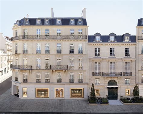 dior paris avenue montaigne|dior 30 montaigne east west.